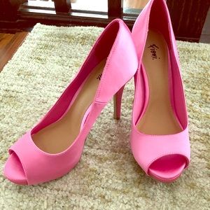 Peep toe pink heels